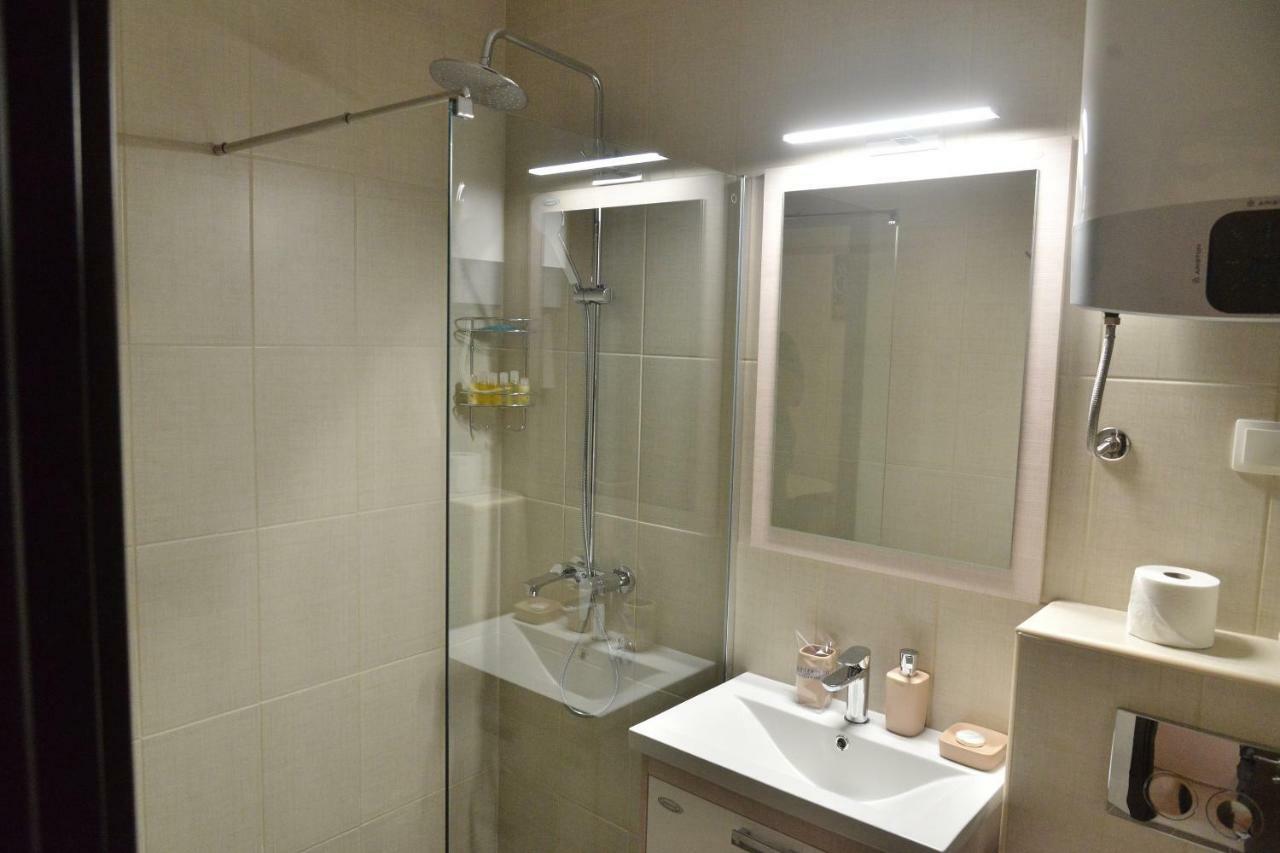 Helada Apartments Tivat Buitenkant foto