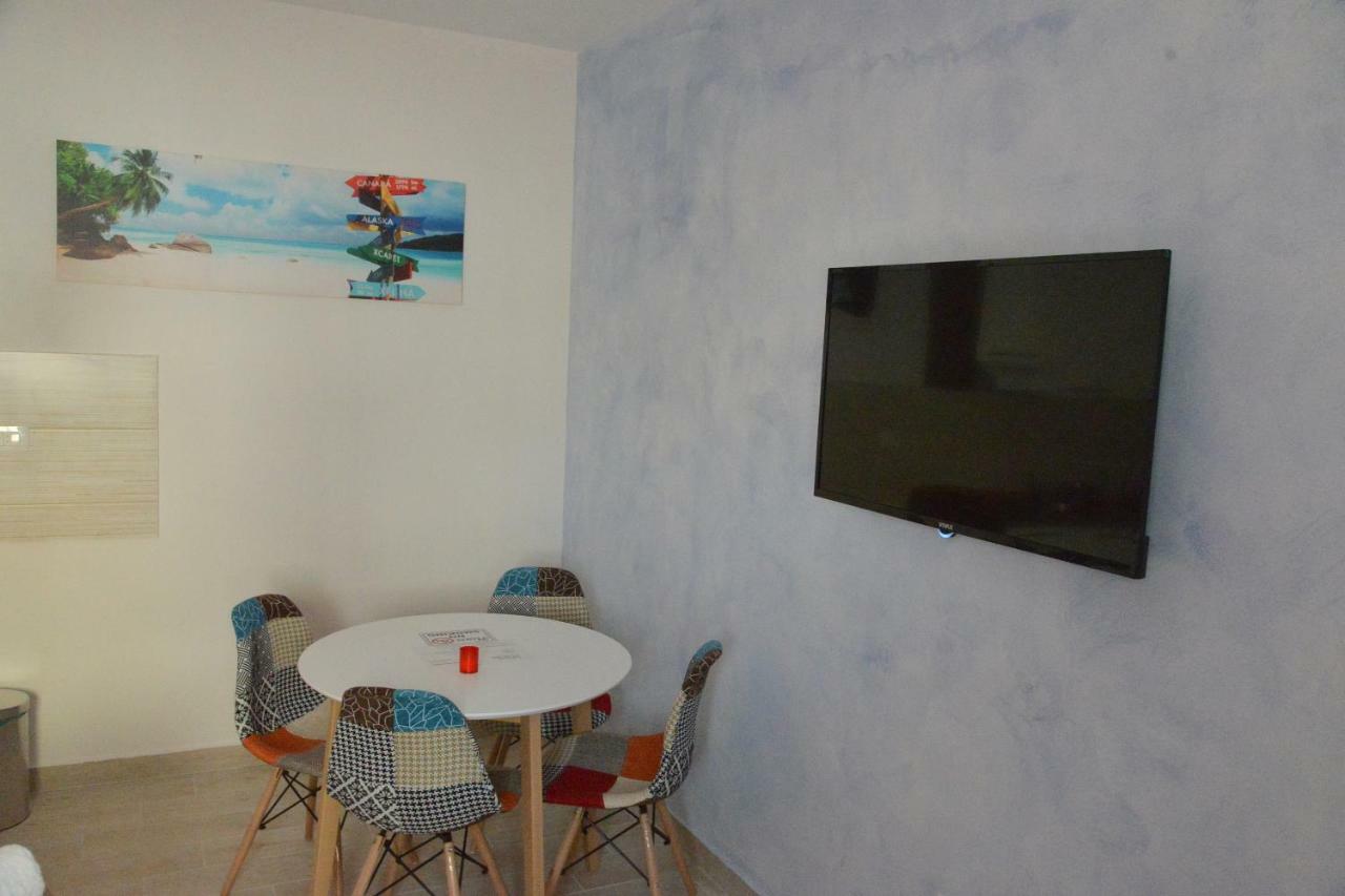 Helada Apartments Tivat Buitenkant foto
